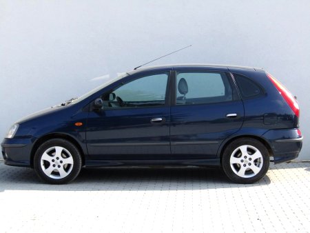 Nissan Almera Tino, 2005 - pohled č. 8