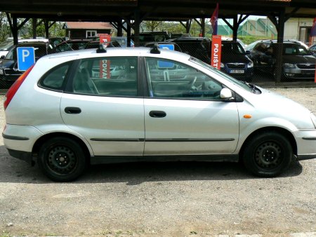 Nissan Almera Tino, 2002 - pohled č. 7