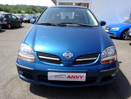 Nissan Almera Tino, 2002 - pohled č. 2