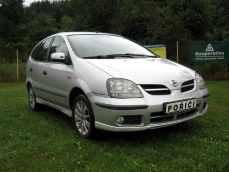 Nissan Almera Tino, 2005 - pohled č. 2