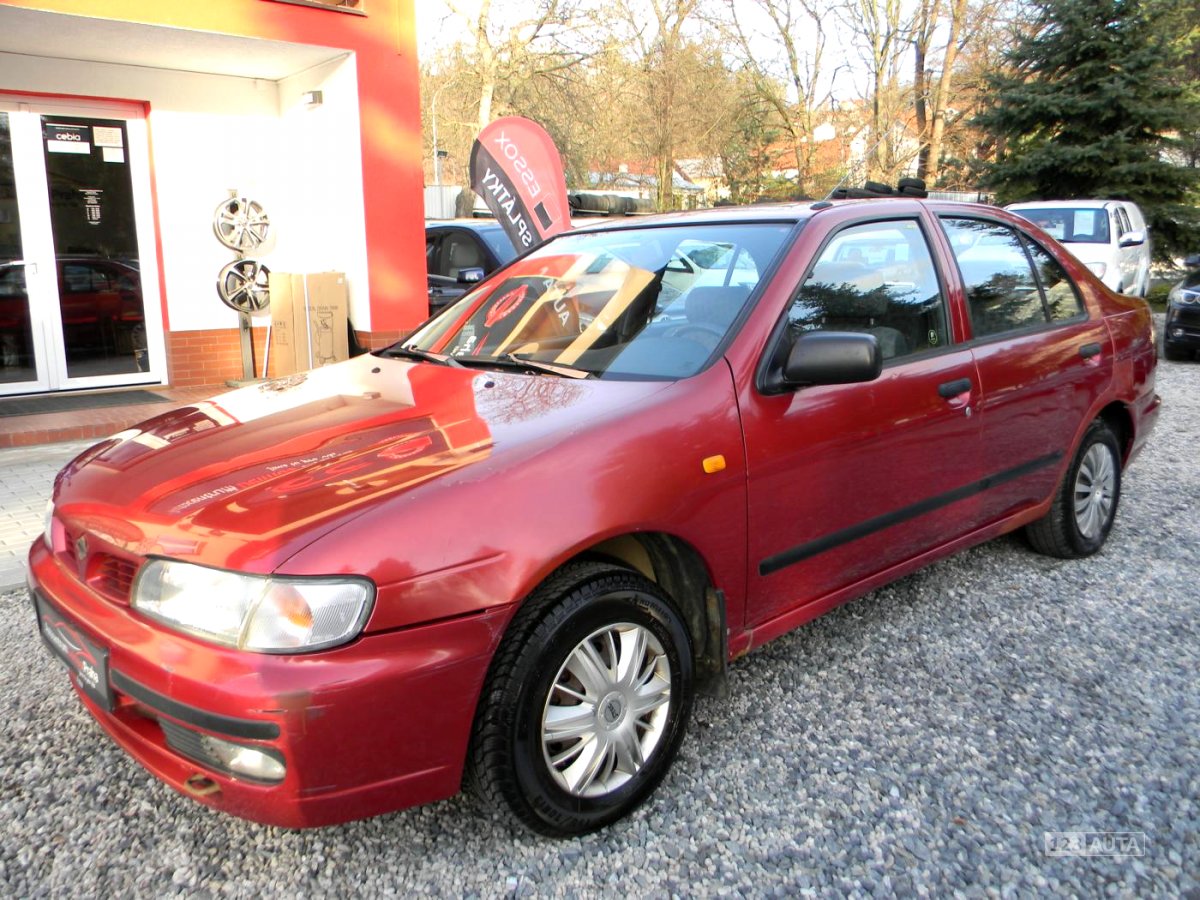Nissan Almera, 1996 - pohled č. 1