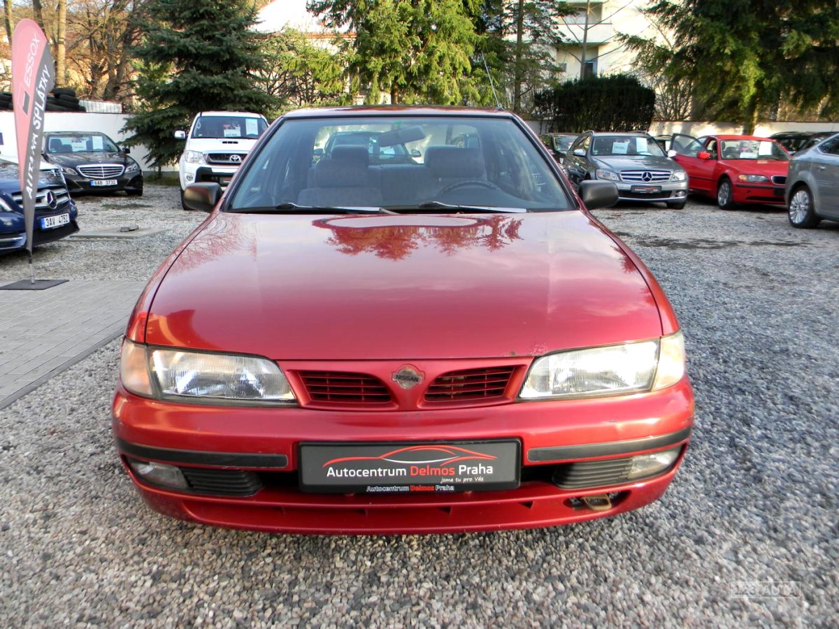 Nissan Almera, 1996 - pohled č. 3