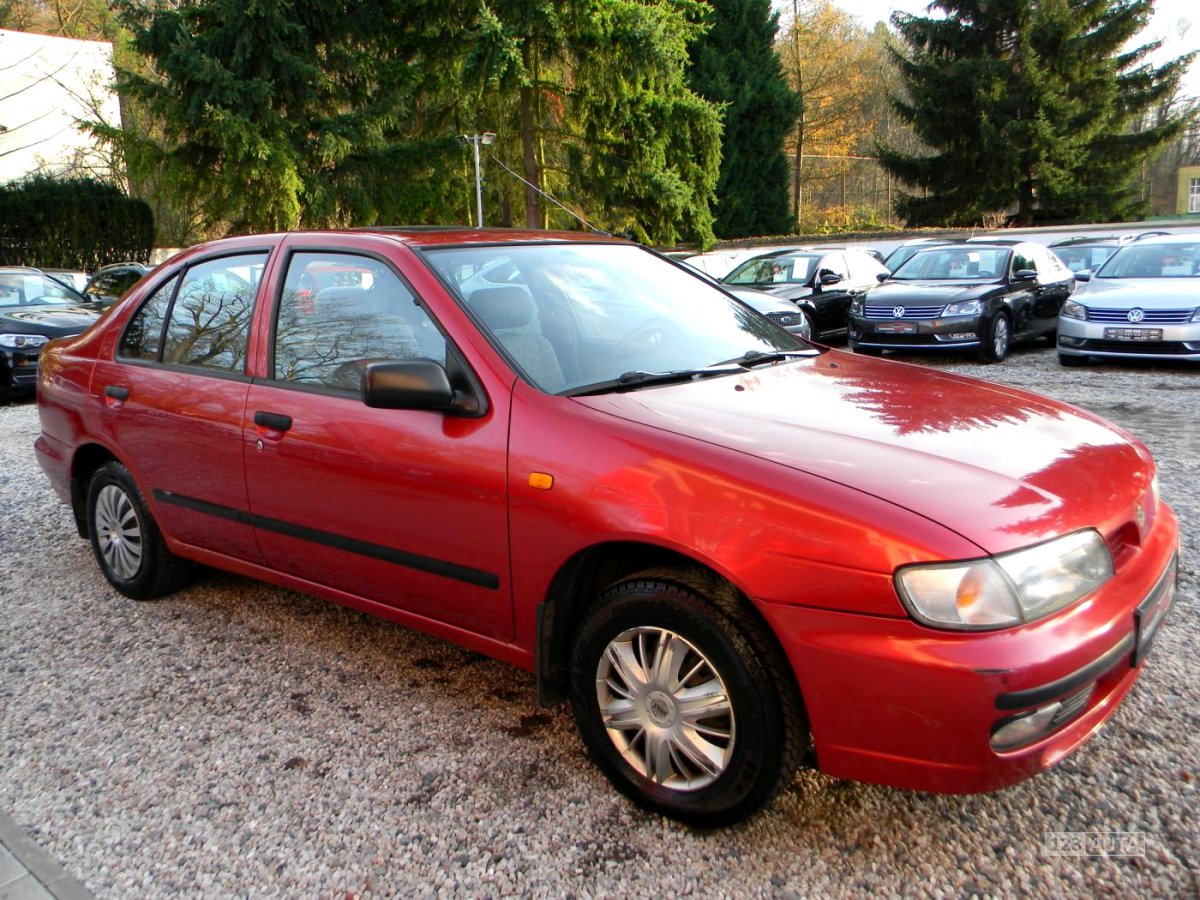 Nissan Almera, 1996 - pohled č. 5