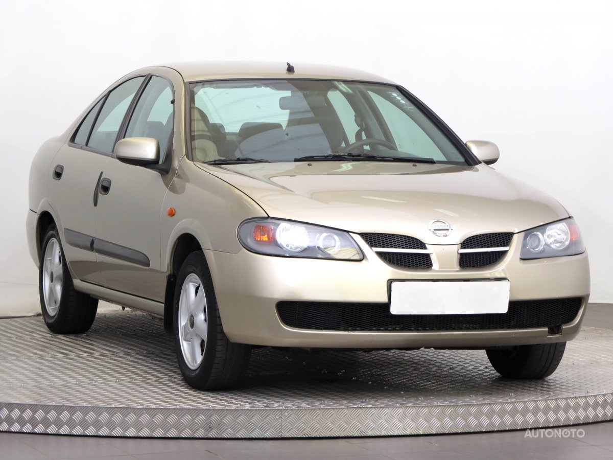 Nissan Almera, 2004 - celkový pohled