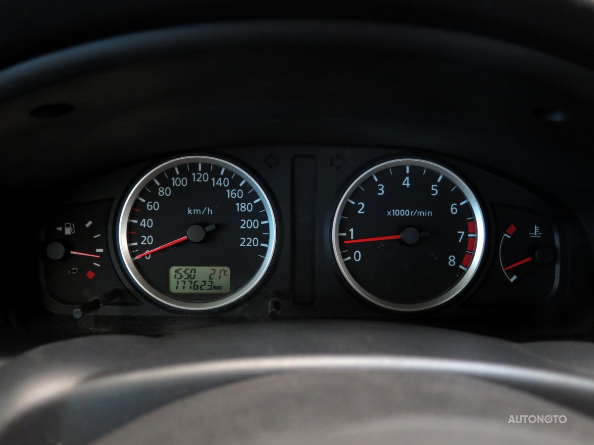 Nissan Almera, 2004 - pohled č. 10