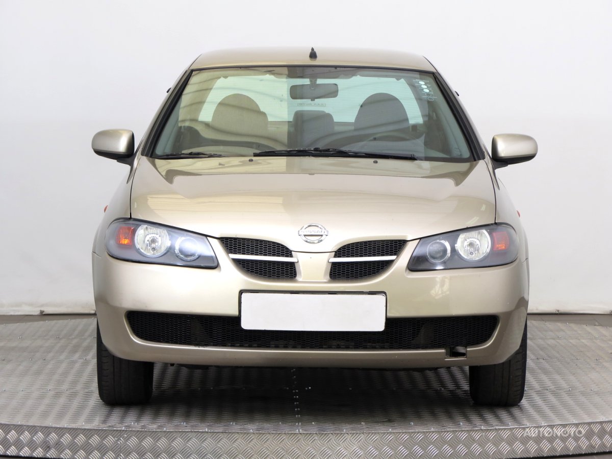 Nissan Almera, 2004 - pohled č. 2