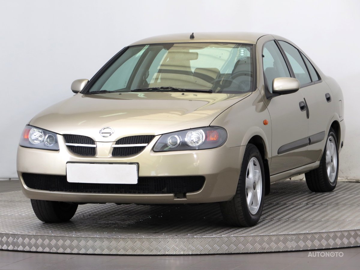 Nissan Almera, 2004 - pohled č. 3