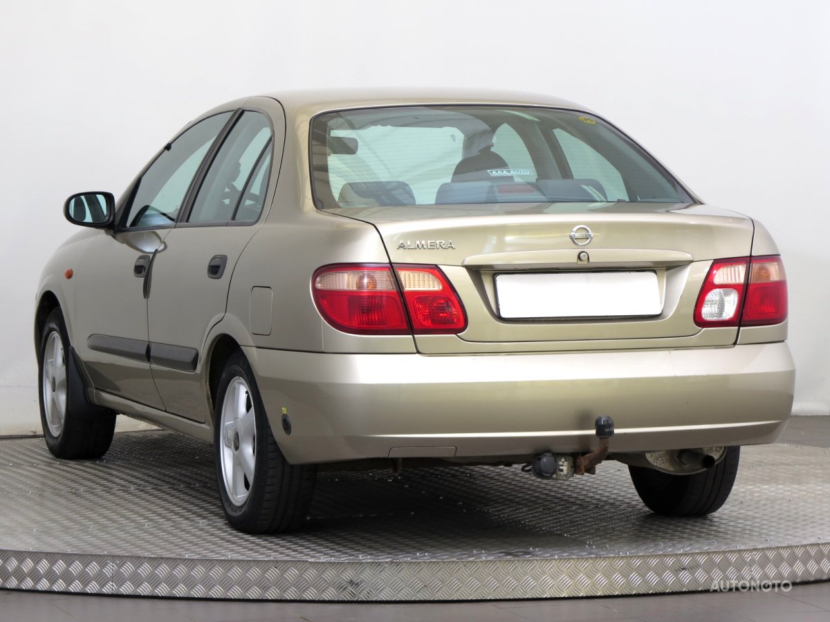 Nissan Almera, 2004 - pohled č. 5