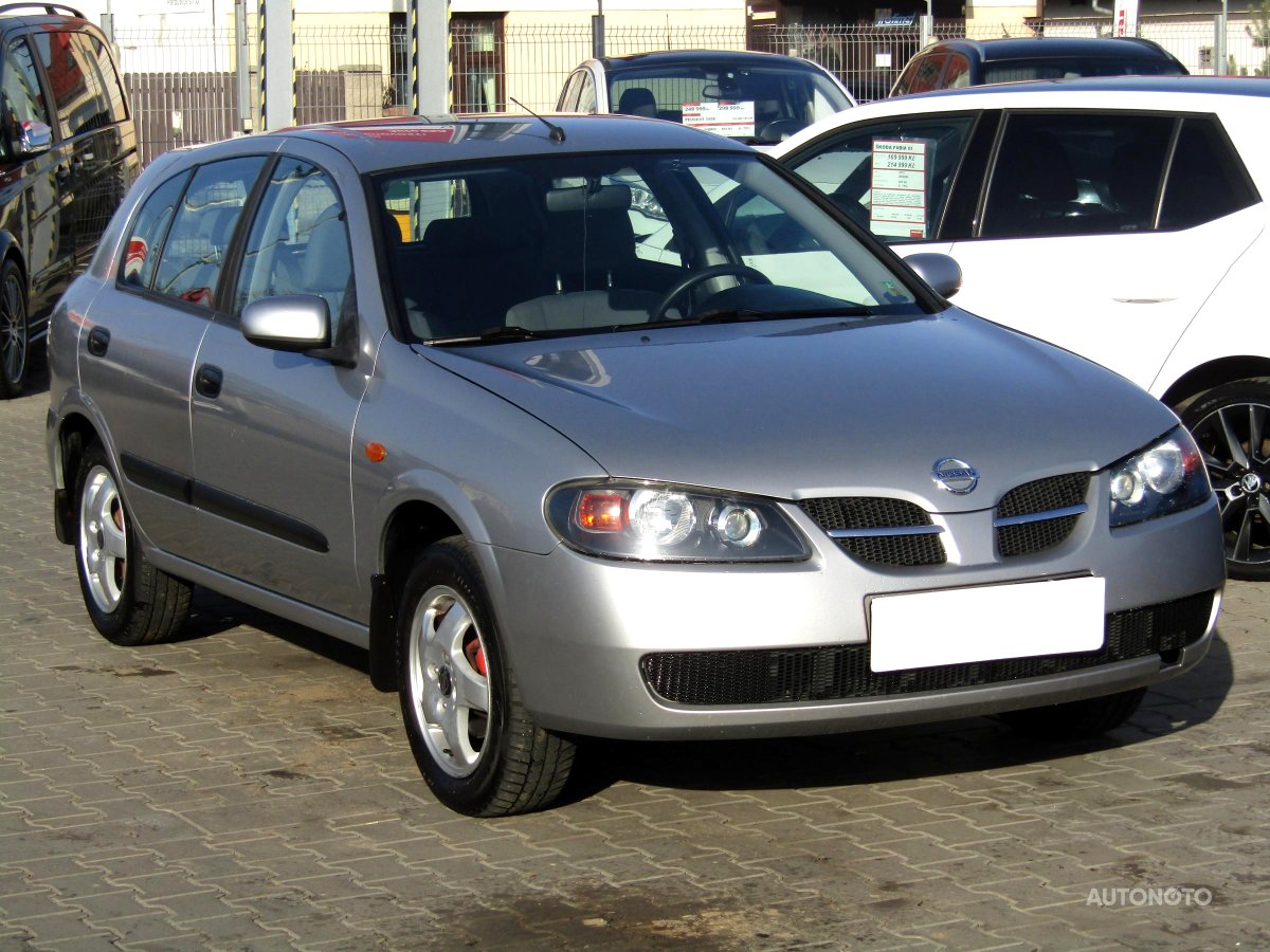 Nissan Almera, 2004 - celkový pohled