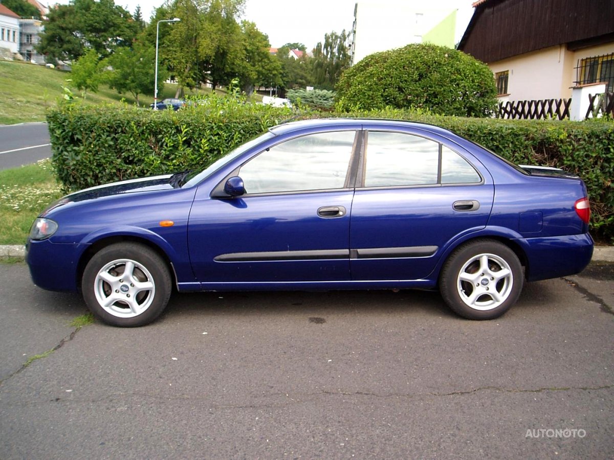 Nissan Almera, 2003 - pohled č. 2