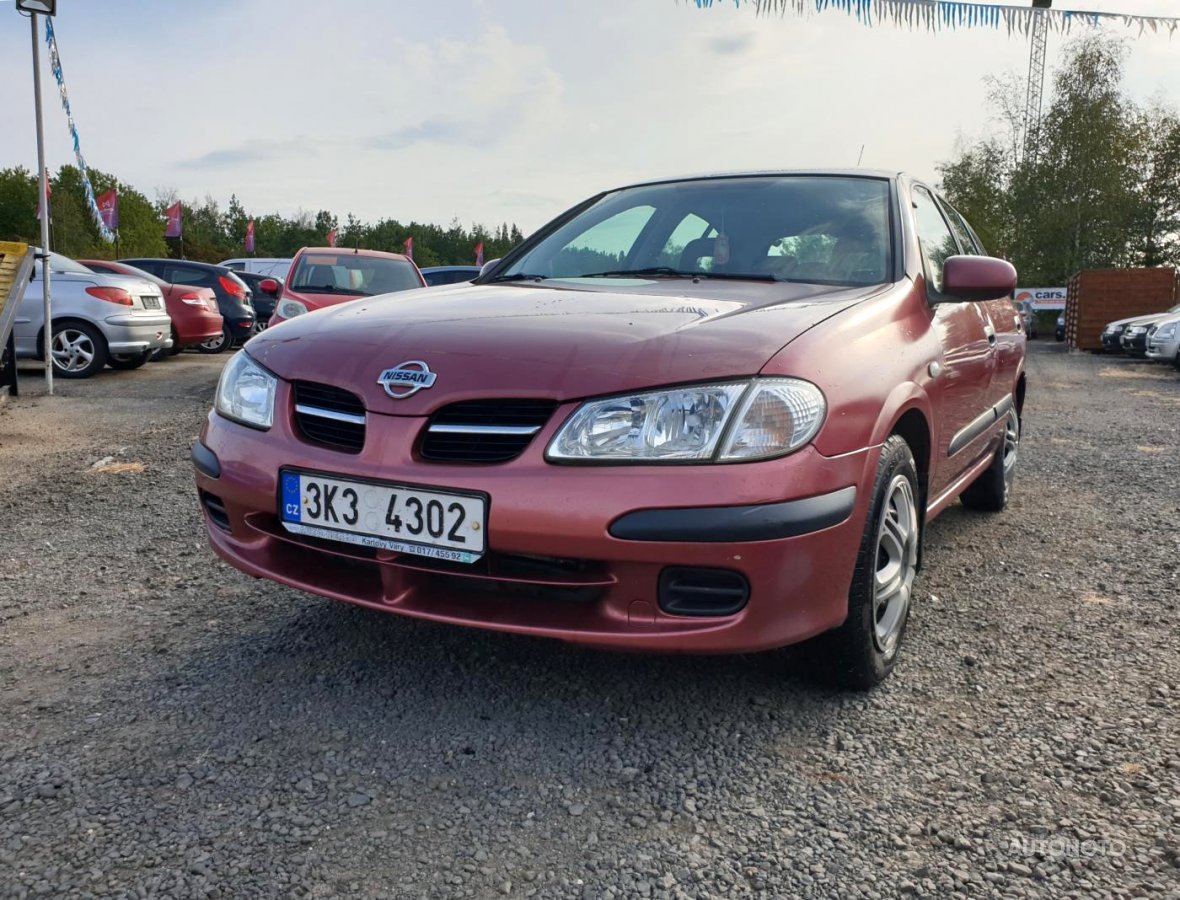 Nissan Almera, 2001 - celkový pohled