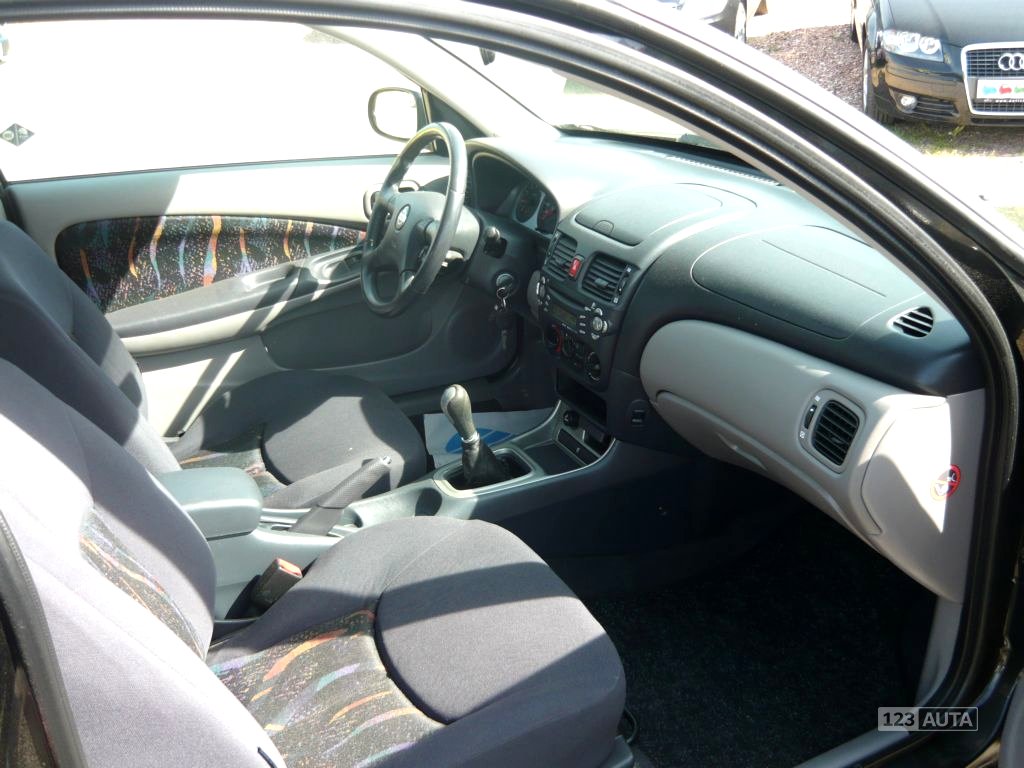 Nissan Almera, 2002 - pohled č. 10