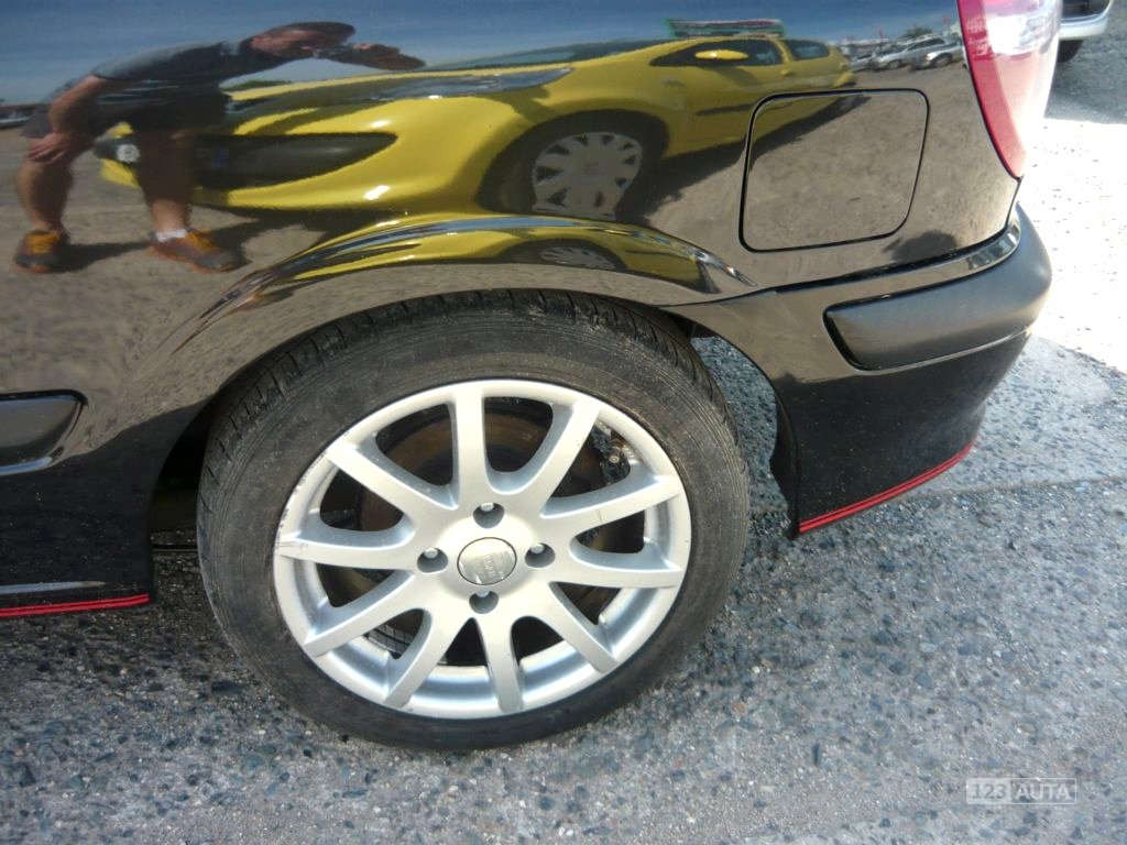 Nissan Almera, 2002 - pohled č. 21