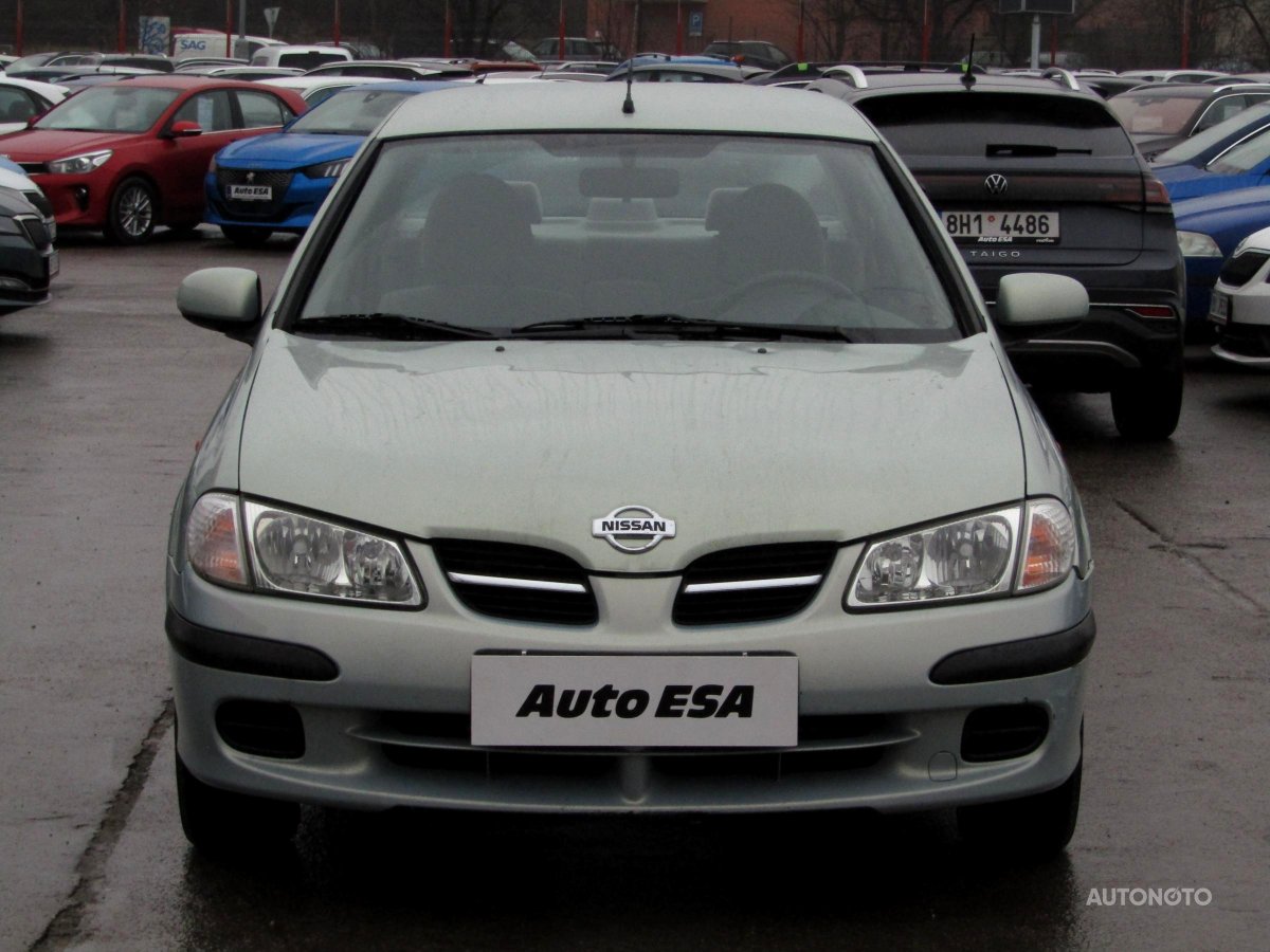 Nissan Almera, 2002 - pohled č. 2