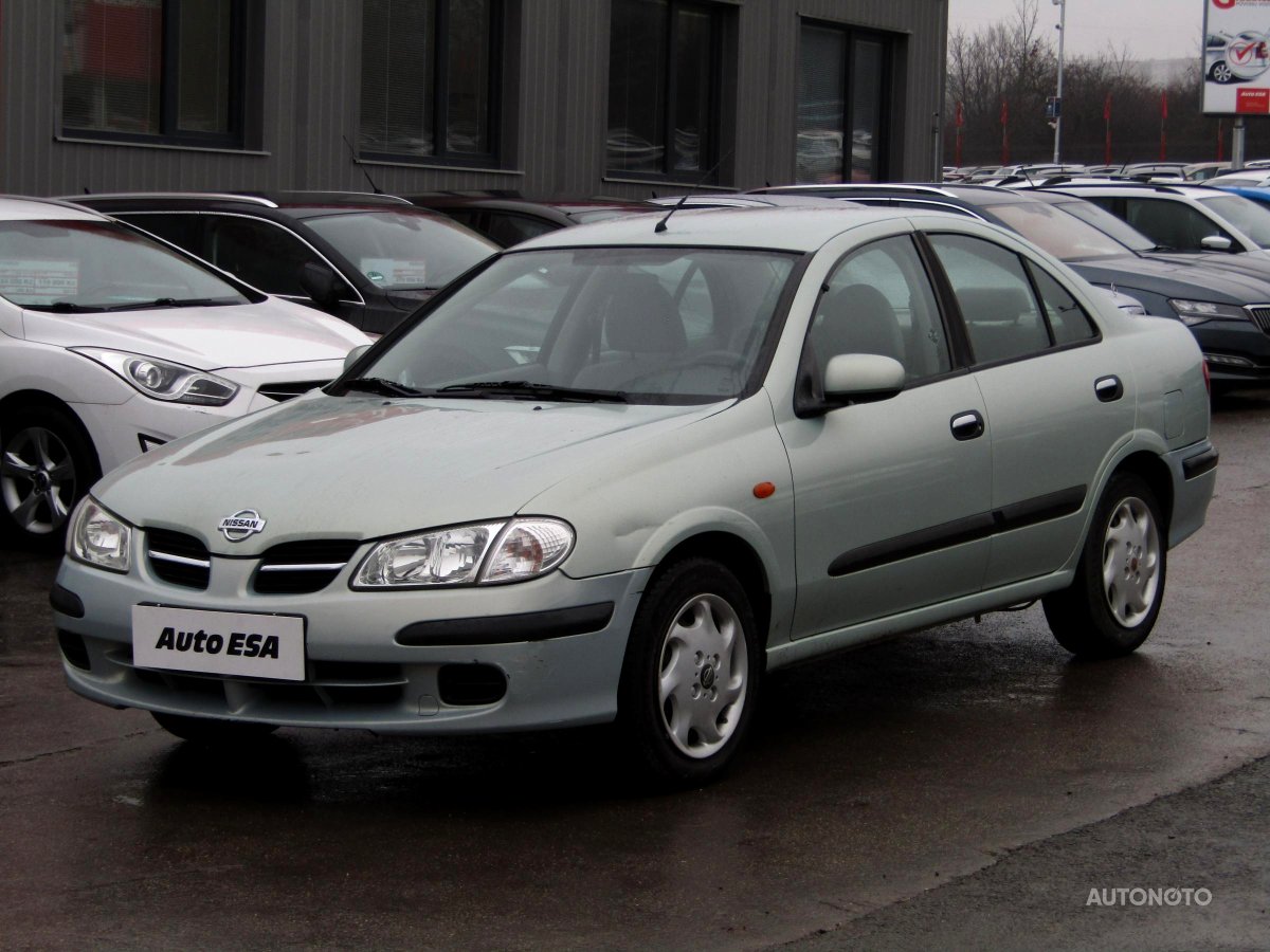 Nissan Almera, 2002 - pohled č. 3