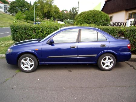Nissan Almera, 2003 - pohled č. 2