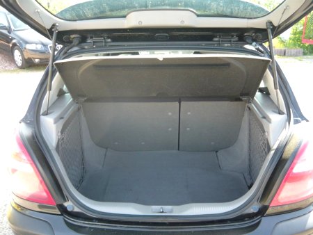 Nissan Almera, 2002 - pohled č. 8