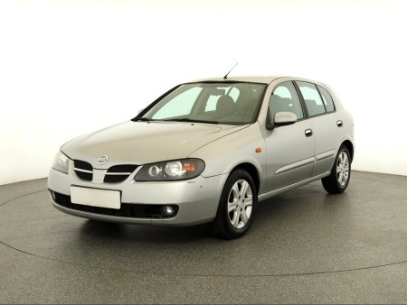 Nissan Almera, 2005 - pohled č. 3