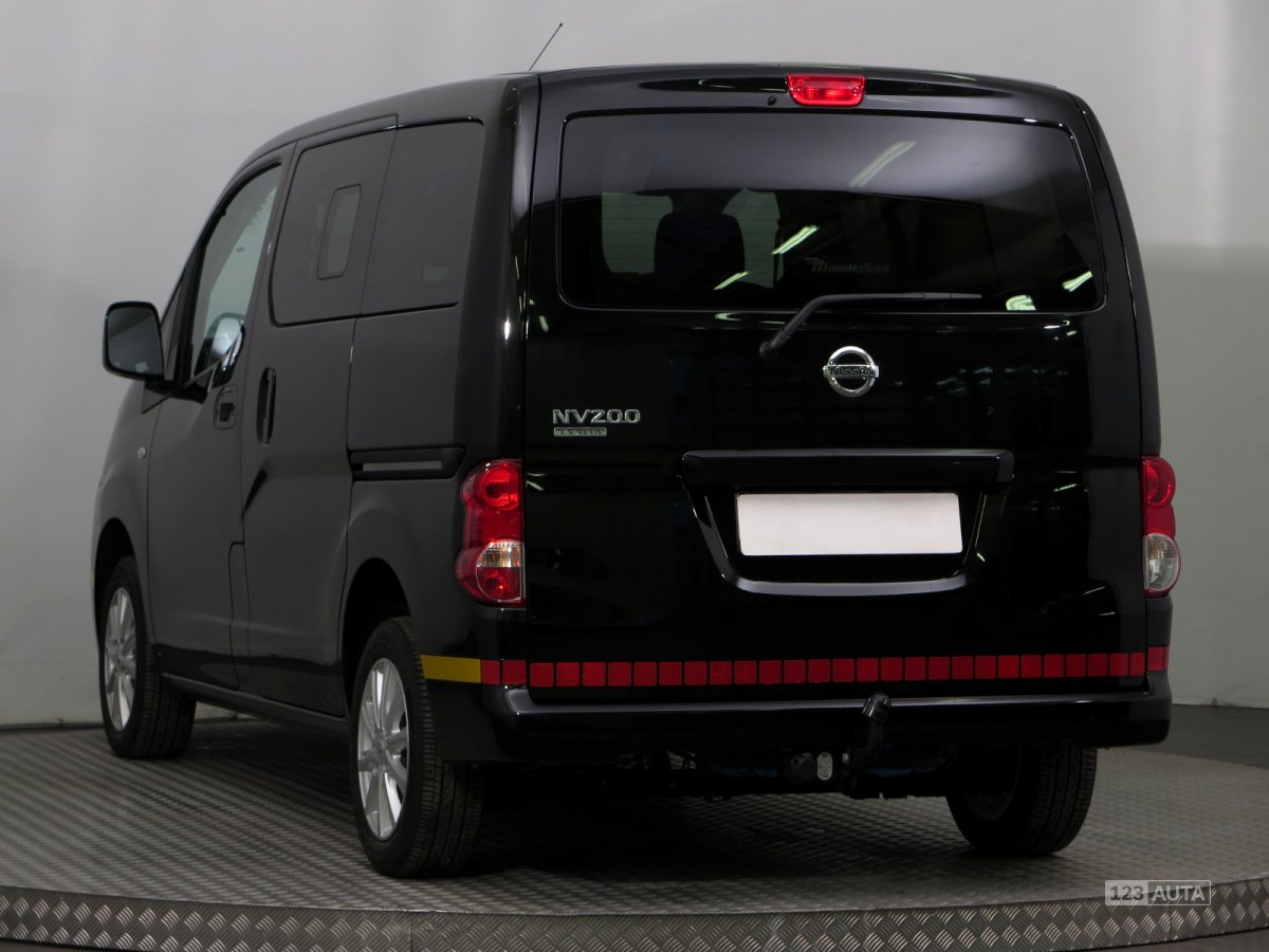 Nissan Evalia, 2017 - pohled č. 5