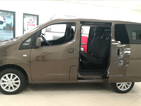 Nissan Evalia, 2018 - pohled č. 3
