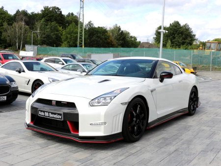 Nissan GT-R, 2016 - pohled č. 2
