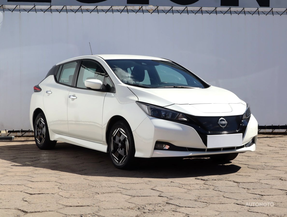 Nissan Leaf, 2022 - celkový pohled