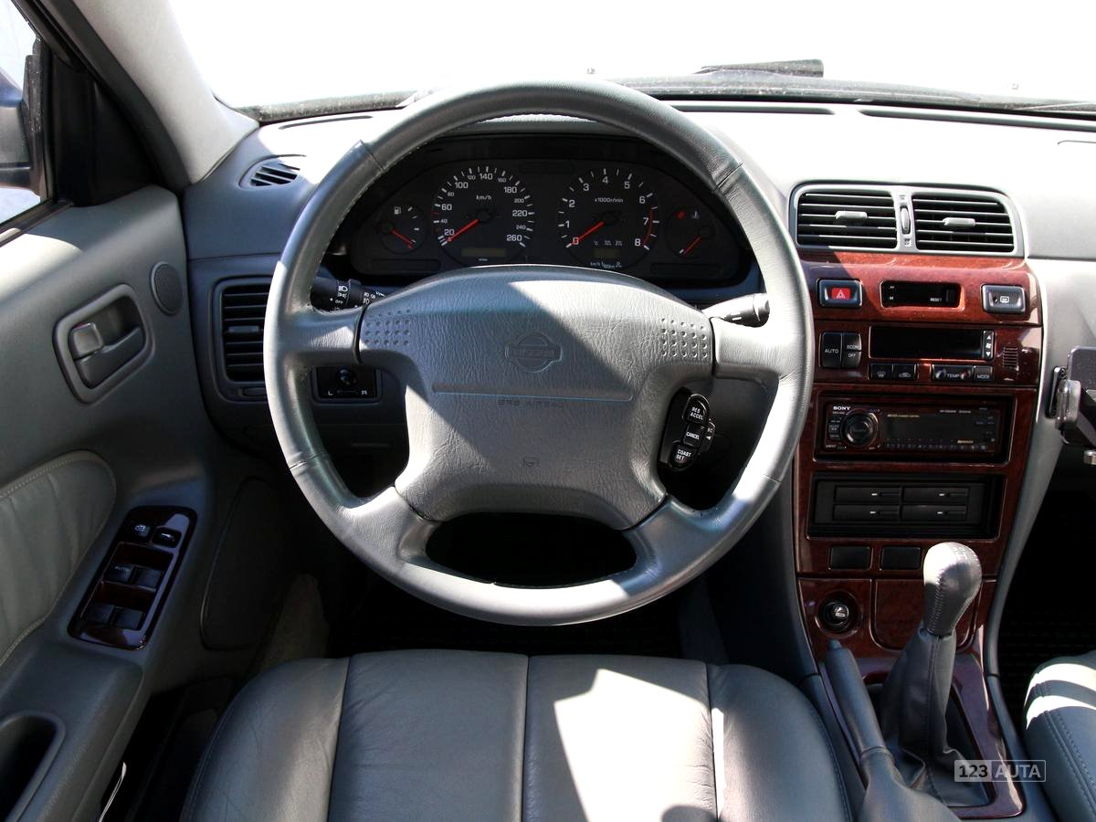 Nissan Maxima, 1998 - pohled č. 12