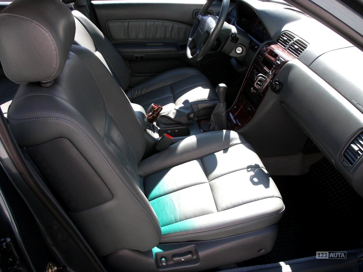 Nissan Maxima, 1998 - pohled č. 16