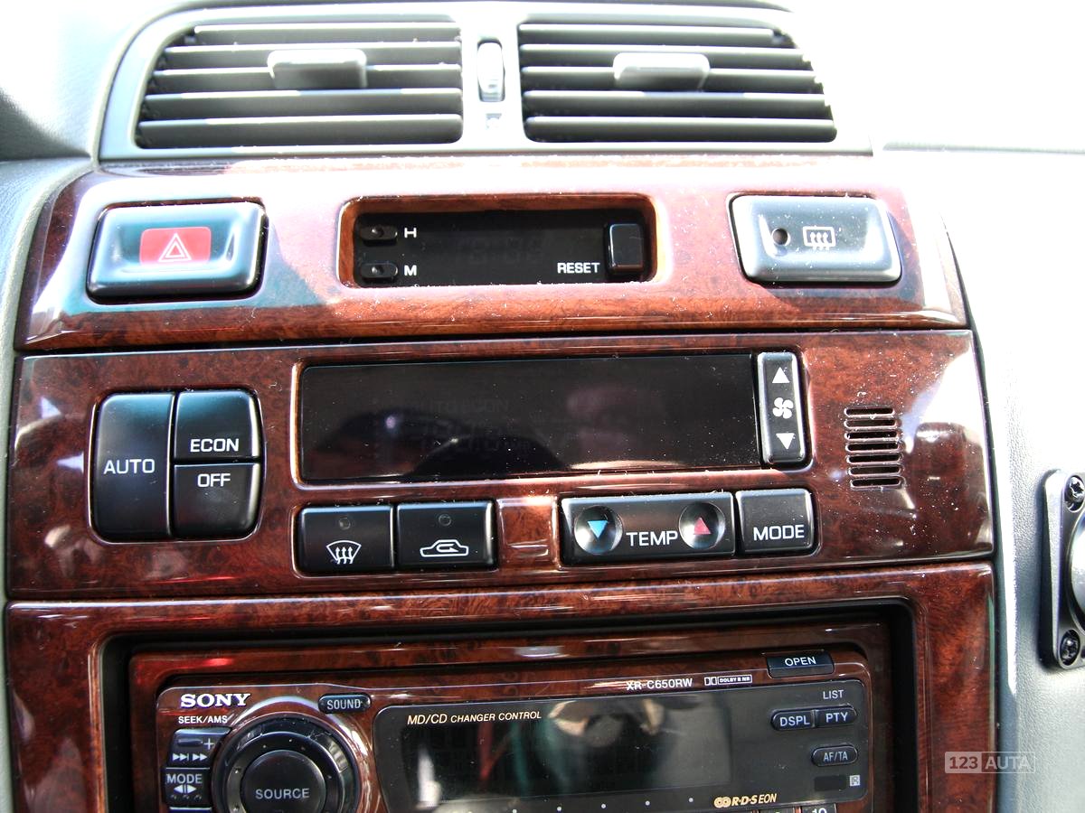 Nissan Maxima, 1998 - pohled č. 20