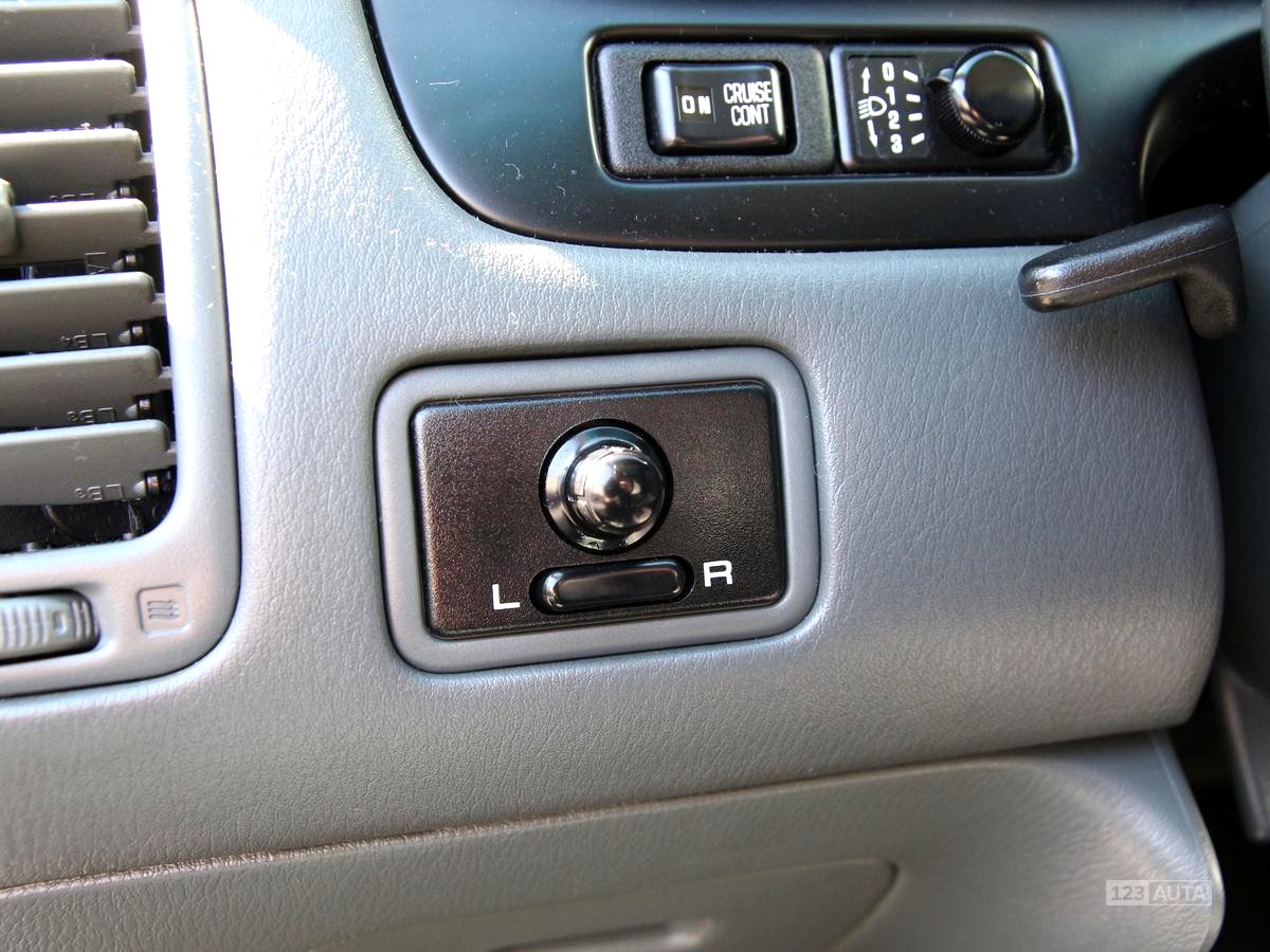 Nissan Maxima, 1998 - pohled č. 25