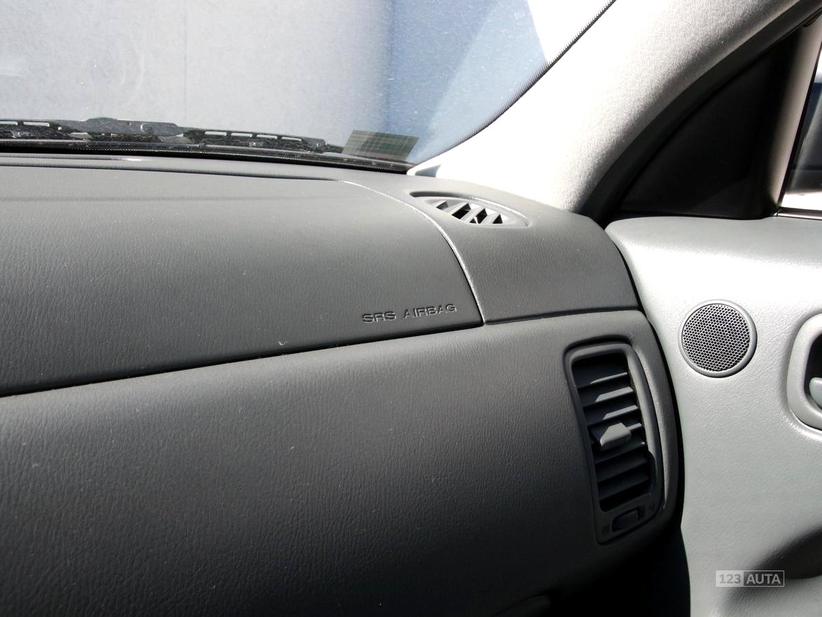 Nissan Maxima, 1998 - pohled č. 26