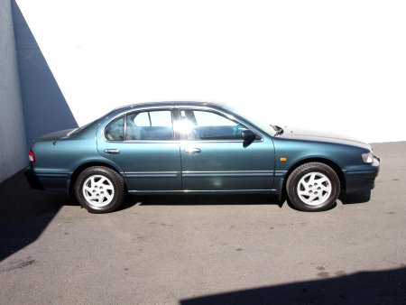 Nissan Maxima, 1998 - pohled č. 4