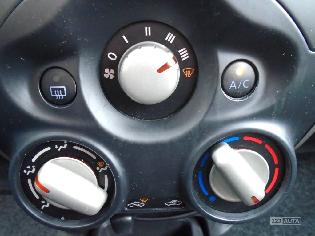 Nissan Micra, 2014 - pohled č. 17