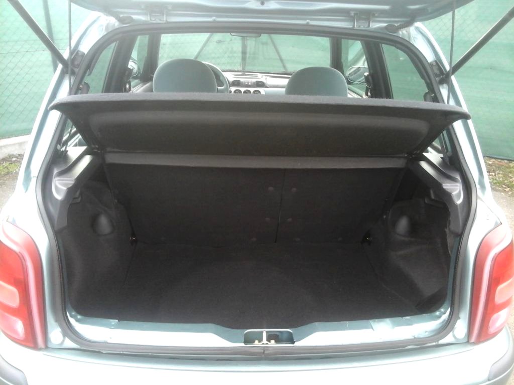 Nissan Micra, 2001 - pohled č. 17