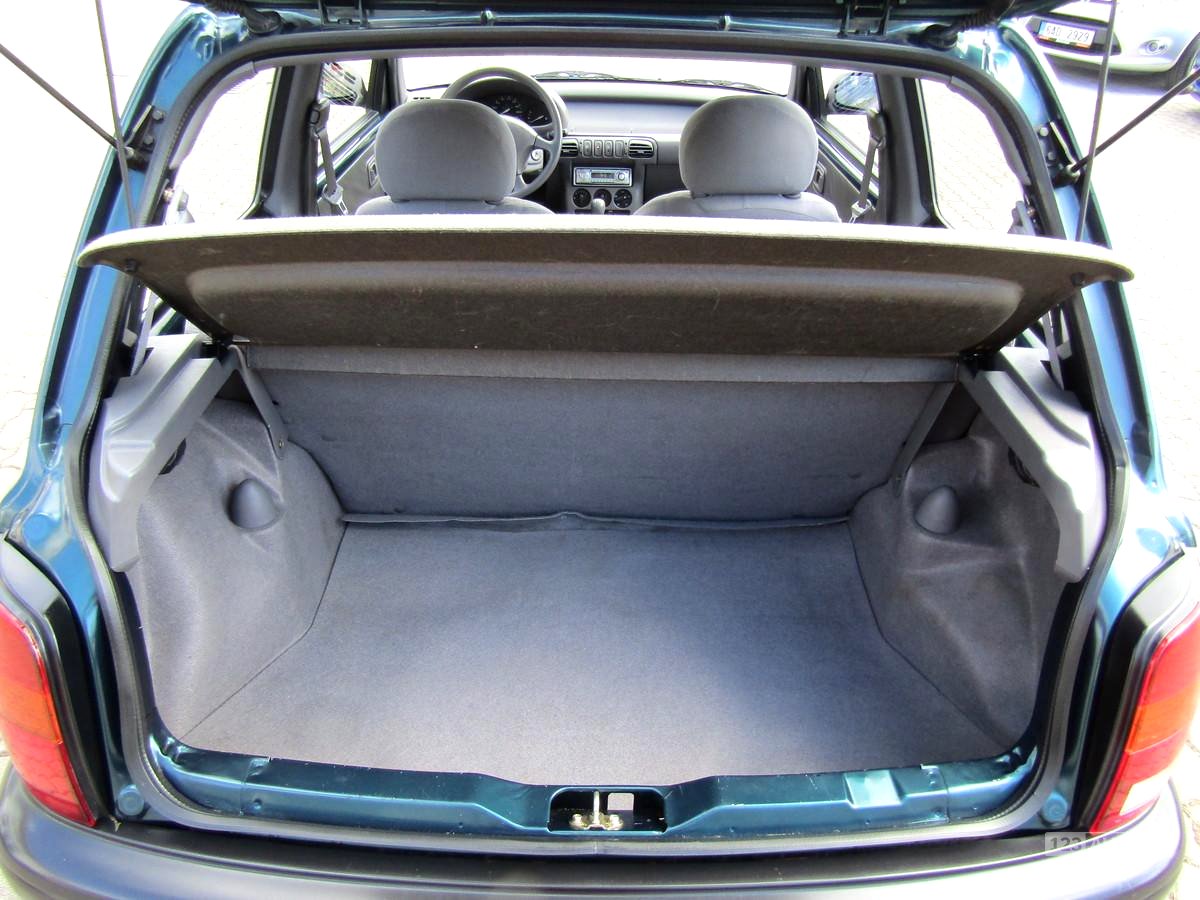 Nissan Micra, 1996 - pohled č. 10