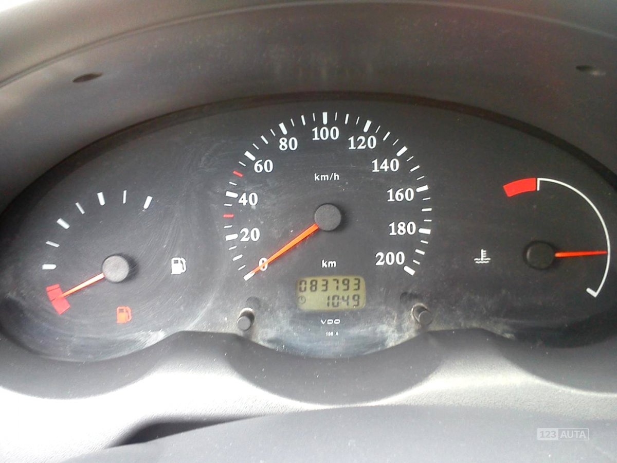 Nissan Micra, 2002 - pohled č. 11