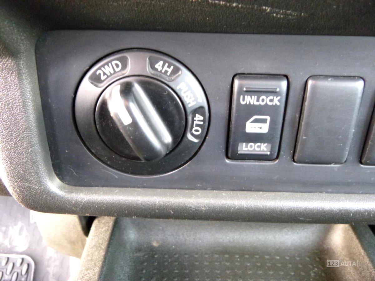 Nissan Navara, 2006 - pohled č. 15