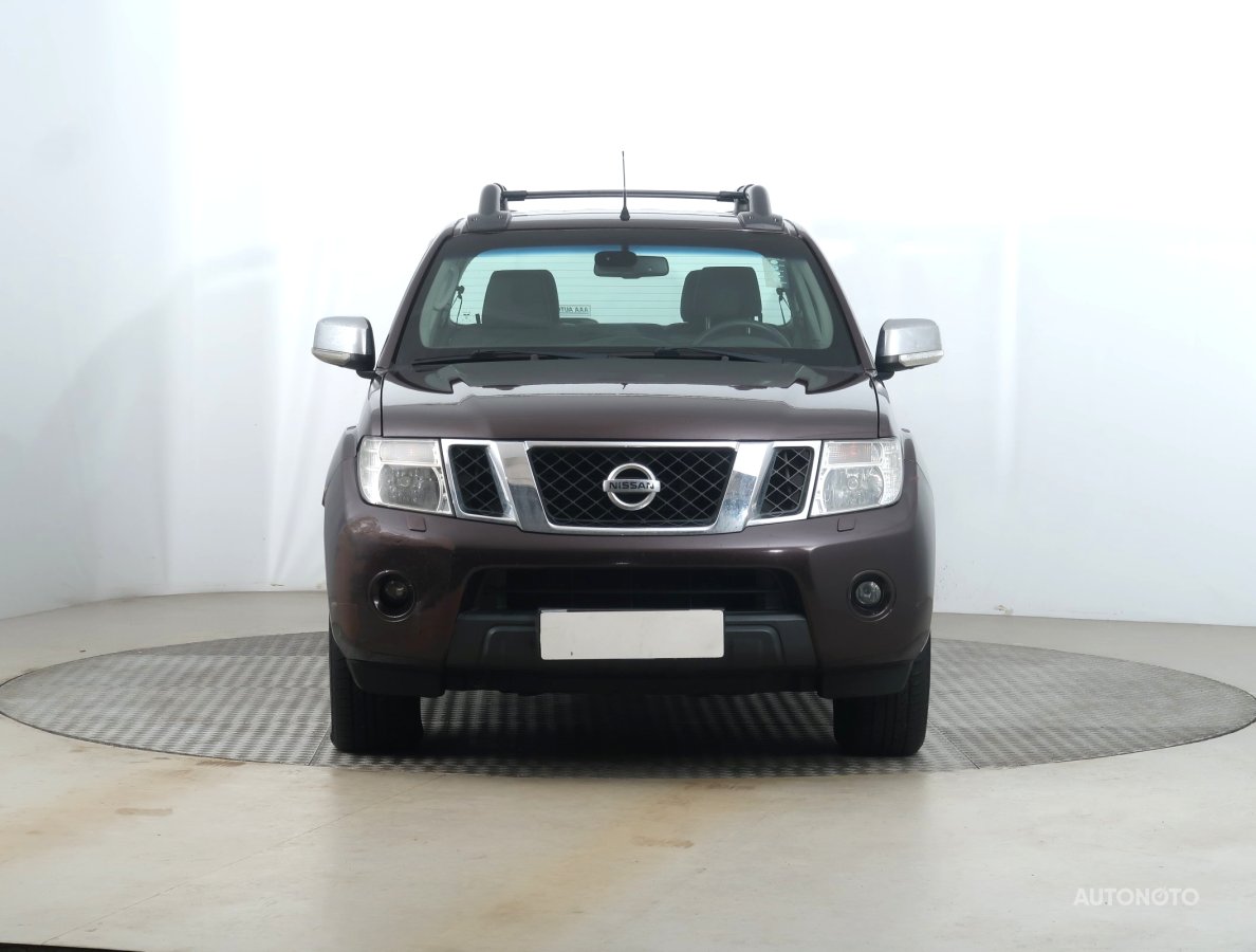 Nissan Navara, 2012 - pohled č. 2