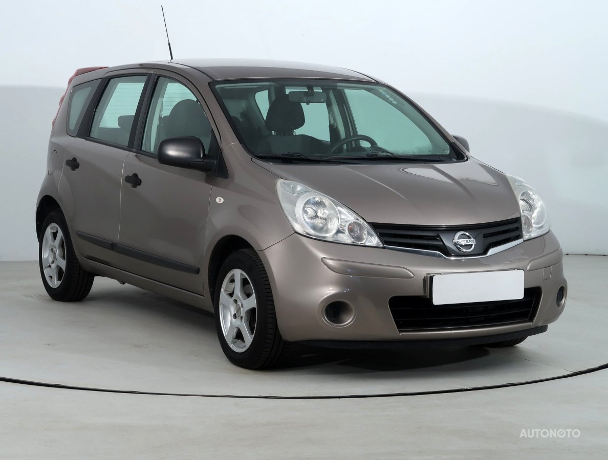 Nissan Note, 2012 - celkový pohled