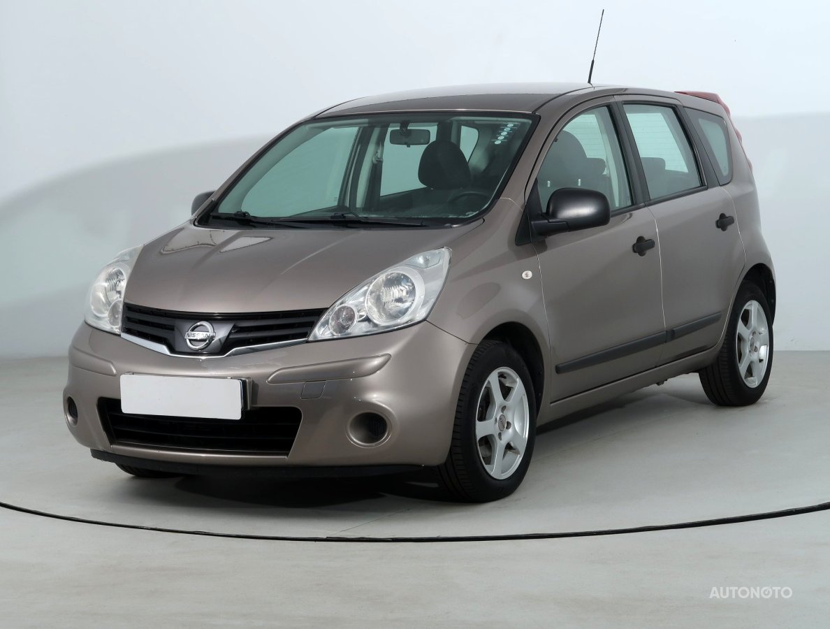 Nissan Note, 2012 - pohled č. 3