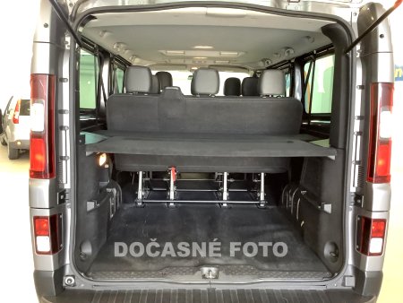 Nissan NV300, 2019 - pohled č. 3