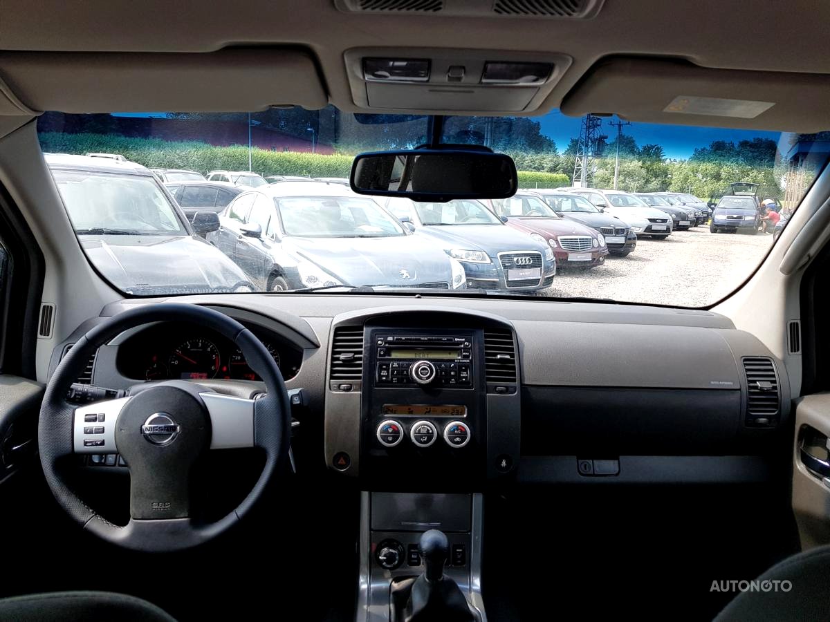 Nissan Pathfinder, 2011 - pohled č. 8