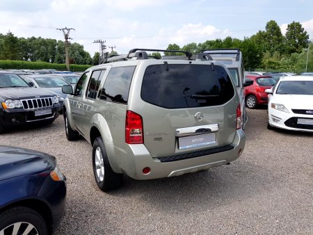 Nissan Pathfinder, 2011 - pohled č. 3