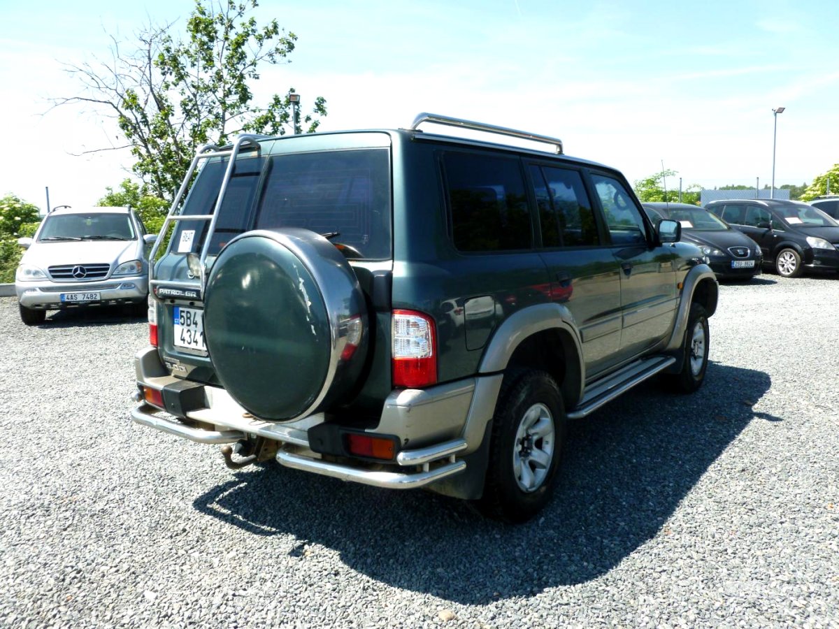Nissan Patrol, 2000 - pohled č. 5