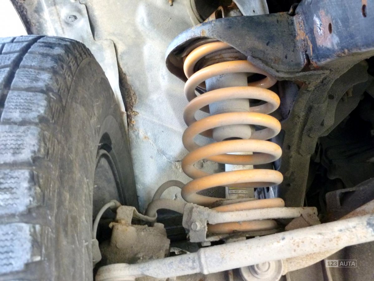 Nissan Patrol, 2000 - pohled č. 9