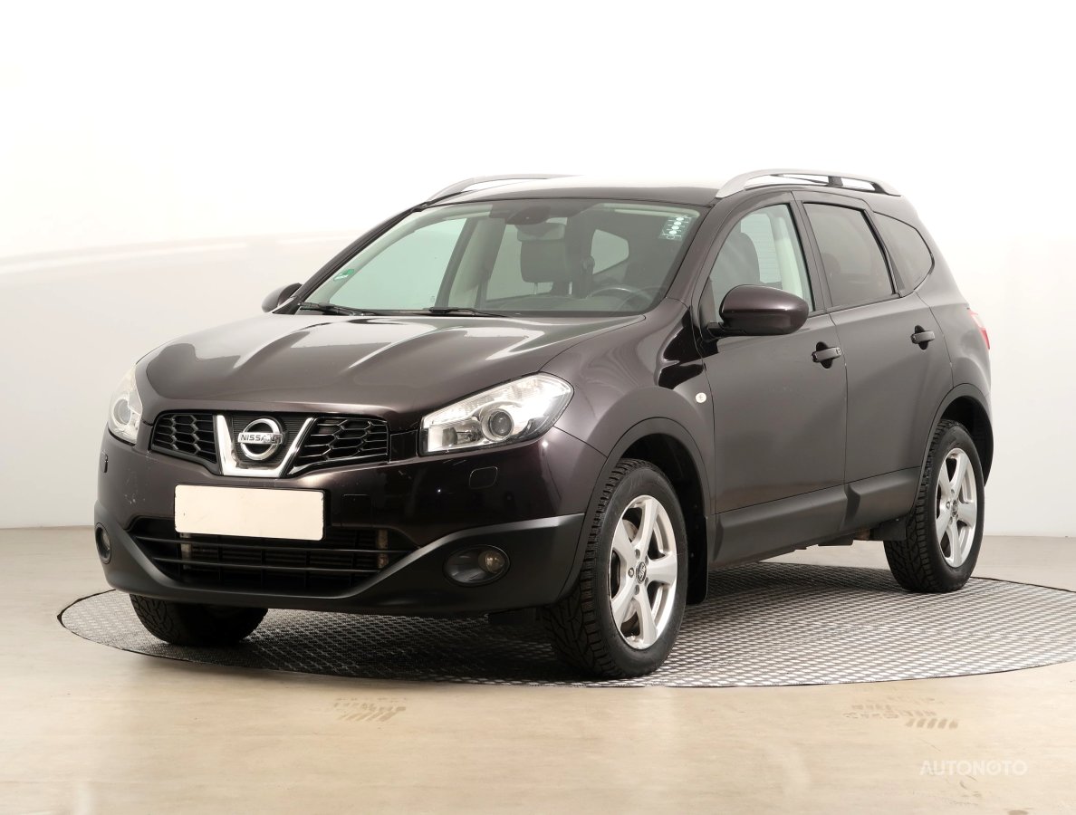 Nissan Qashqai+2, 2011 - pohled č. 3