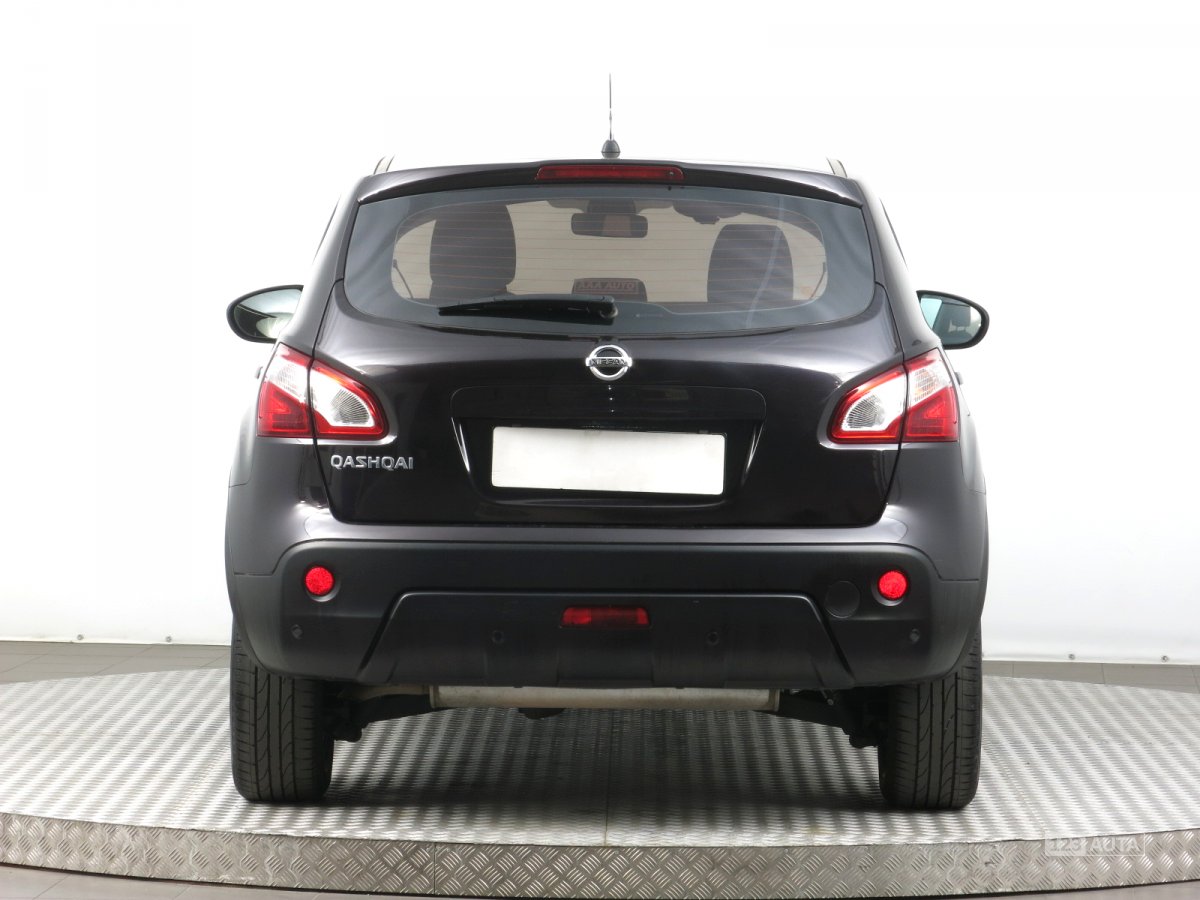 Nissan Qashqai, 2012 - pohled č. 6