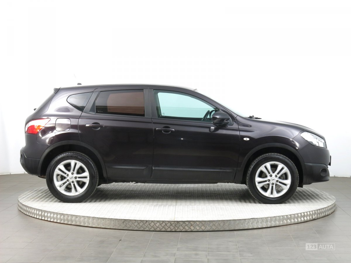Nissan Qashqai, 2012 - pohled č. 8