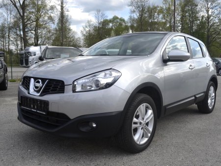 Nissan Qashqai 1,5 dCi•76 kW•Panorama•Navi•