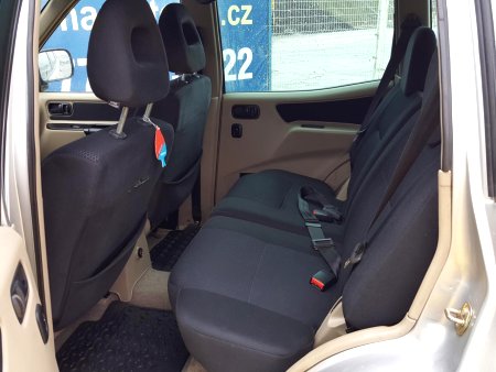 Nissan Terrano II, 2004 - pohled č. 9